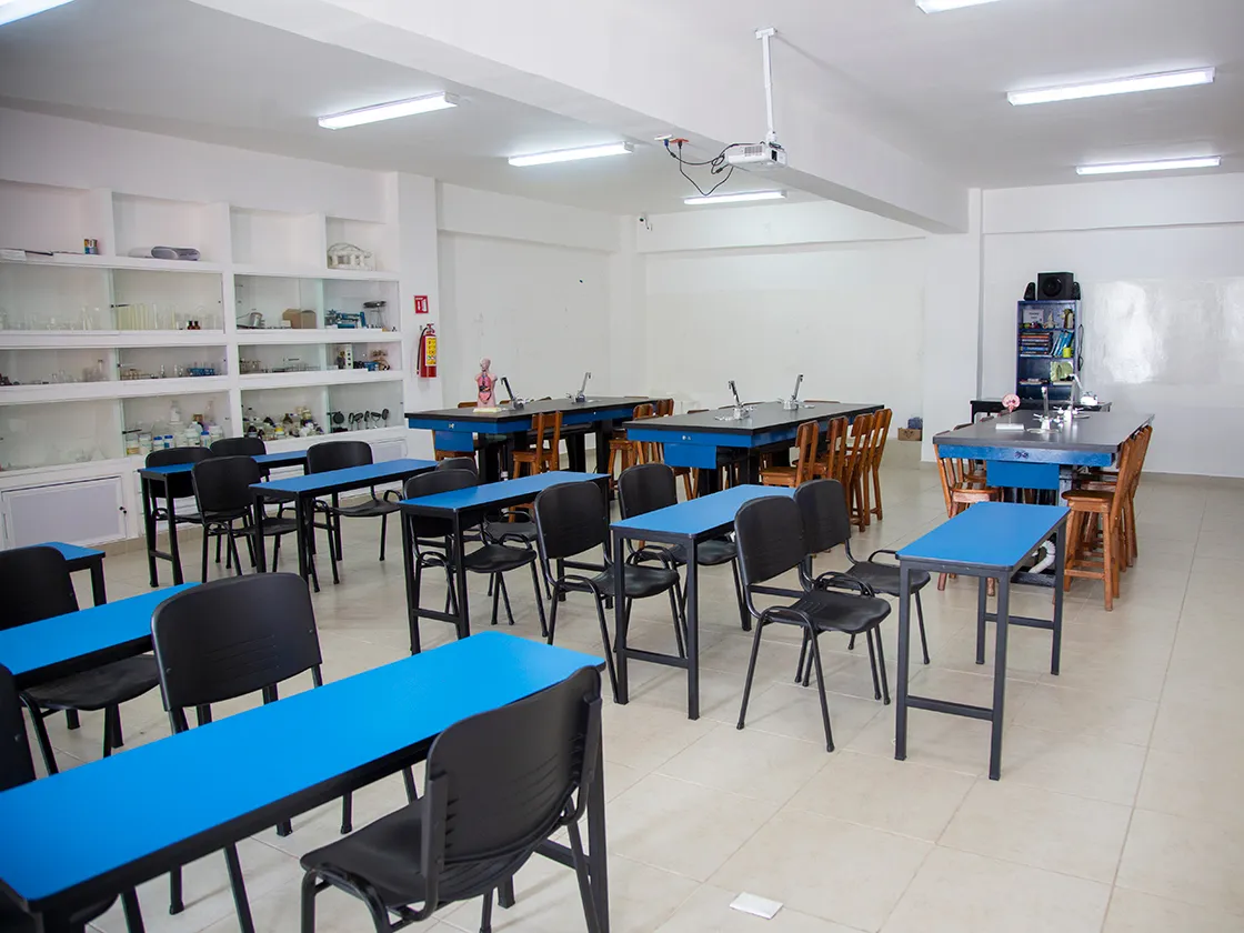 AULAS